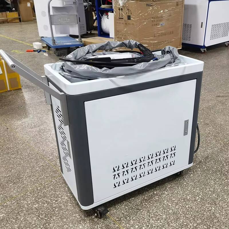 Nettoyeur laser à fibre pulsée - Industrial Laser Price avis et prix